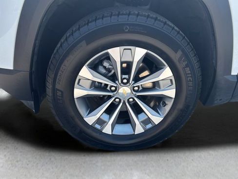 Used 2025 Chevrolet Equinox LT AWD/4WD image 26