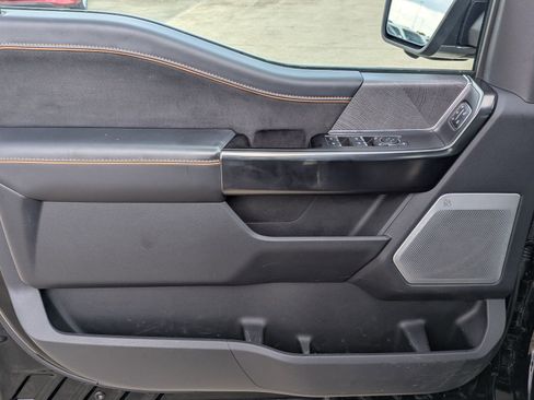 Used 2023 Ford F150 Platinum image 14