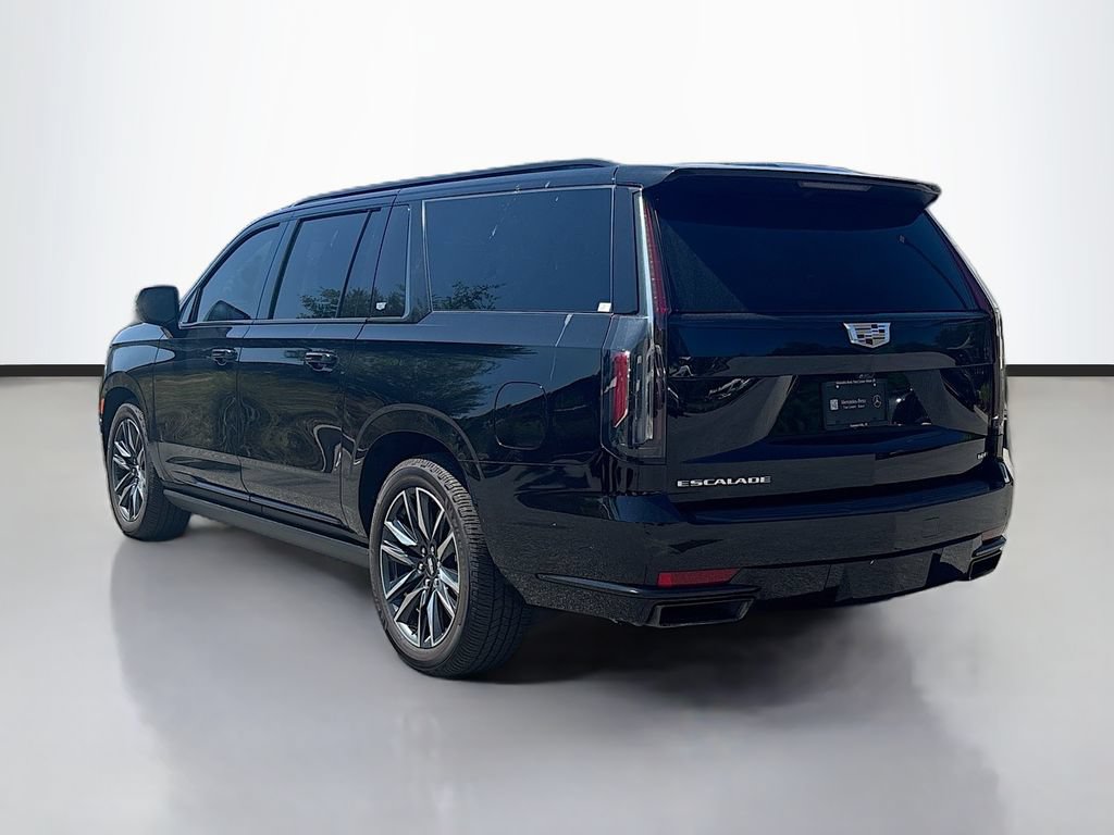 Used 2022 Cadillac Escalade ESV Sport Platinum AWD/4WD image 5