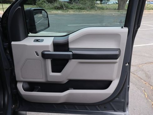 Used 2016 Ford F150 XL w/ Equipment Group 101A Mid AWD/4WD image 26