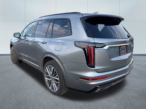 Used 2024 Cadillac XT6 Sport w/ Technology Package AWD/4WD image 2