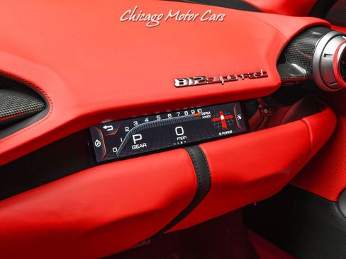 Used 2018 Ferrari 812 Superfast image 23