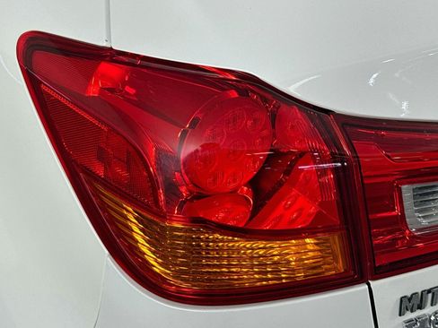 Used 2019 Mitsubishi Outlander Sport ES FWD image 59