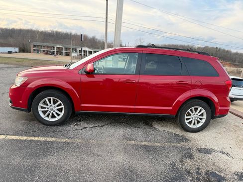 Used 2013 Dodge Journey SXT w/ Flexible Seating Group image 5