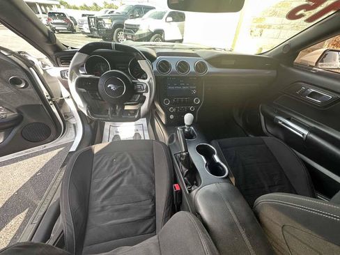 Used 2015 Ford Mustang GT RWD image 12