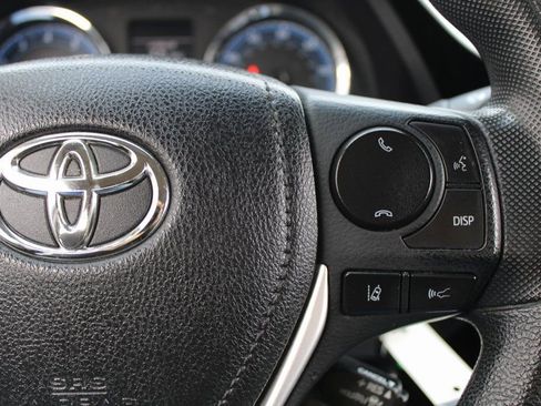 Used 2017 Toyota Corolla LE w/ Carpet Mat Package (TMS) image 11