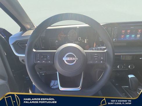 Used 2025 Nissan Kicks S FWD image 17