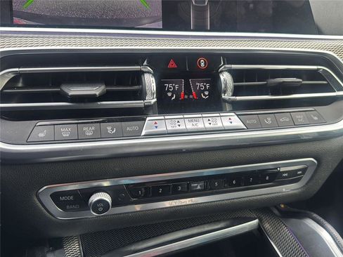 Used 2021 BMW X6 xDrive40i w/ M Sport Package image 20