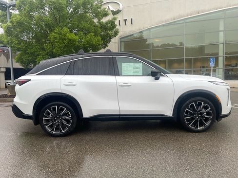 New 2027 INFINITI QX65 Autograph AWD/4WD image 2