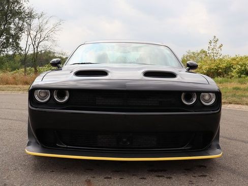 Used 2023 Dodge Challenger SRT Hellcat Widebody image 5
