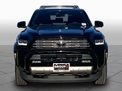 Used 2025 Toyota 4Runner Limited AWD/4WD image 4