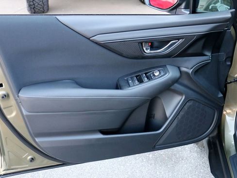 Used 2025 Subaru Outback Premium image 15
