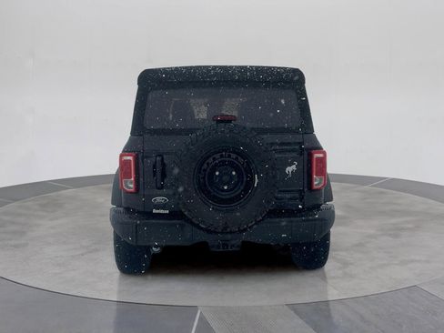 Used 2022 Ford Bronco Black Diamond image 5