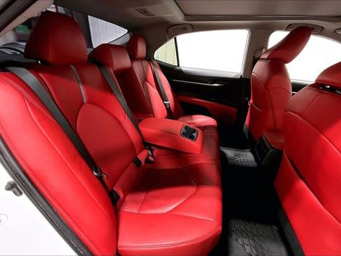 Used 2019 Toyota Camry XSE image 27