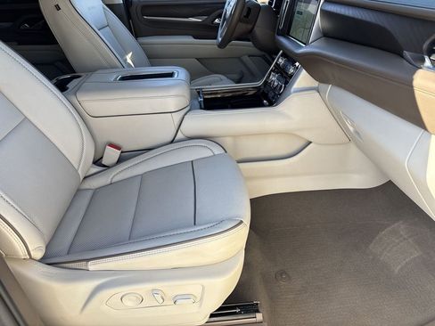 Used 2023 GMC Yukon XL Denali w/ Max Trailering Package image 29