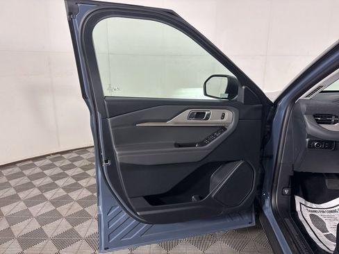 New 2026 Ford Explorer Active w/ Active Comfort Package AWD/4WD image 13