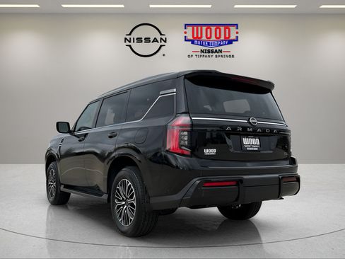 Used 2026 Nissan Armada SL w/ Captain's Chari Seat Package AWD/4WD image 5