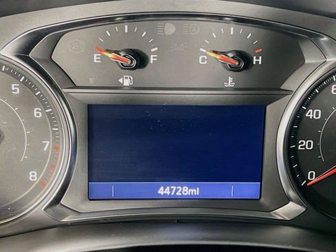 Used 2023 Chevrolet Traverse RS AWD/4WD image 13