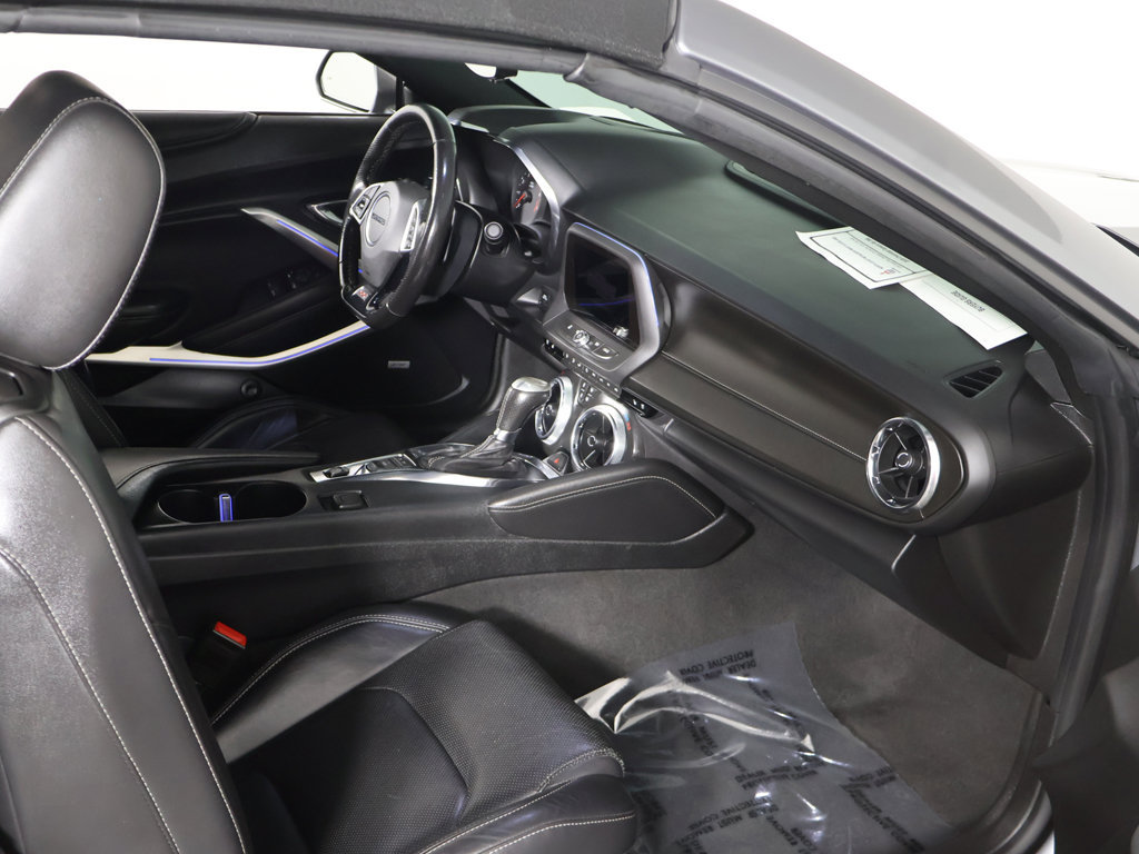 Used 2020 Chevrolet Camaro SS RWD image 22