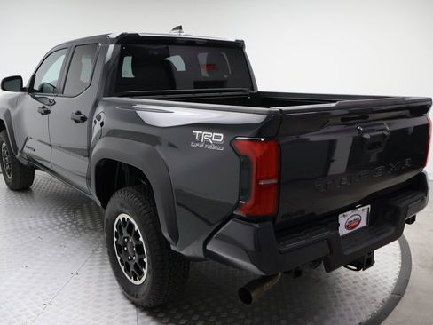 Certified 2025 Toyota Tacoma TRD Off-Road image 11