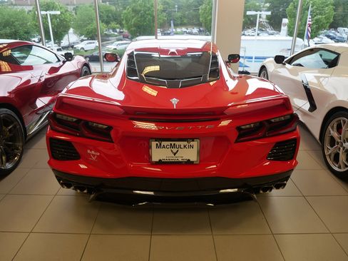 Used 2020 Chevrolet Corvette Stingray Preferred Cpe w/ 2LT Preferred Equipment Group RWD image 4