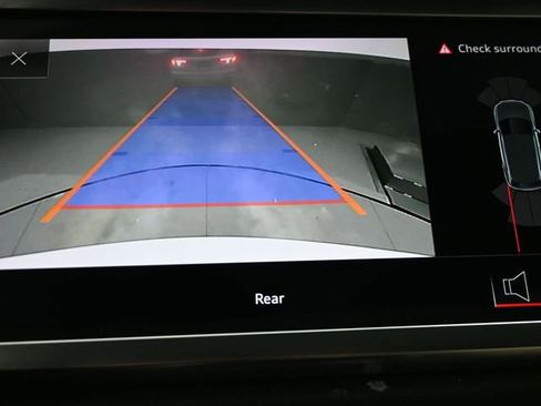 Used 2019 Audi Q3 2.0T Premium Plus w/ Premium Plus Package image 22