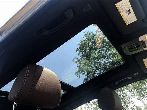 Used 2018 BMW X5 xDrive40e image 13