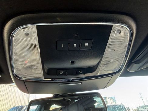 Used 2020 Dodge Charger Scat Pack w/ Dynamics Package image 16