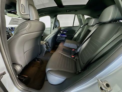Used 2026 Mercedes-Benz GLC 300 image 25