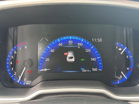 Used 2021 Toyota Corolla XSE FWD image 13