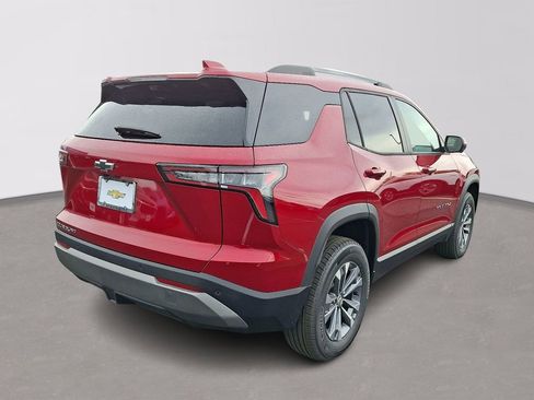 New 2026 Chevrolet Equinox LT w/ Convenience Package II AWD/4WD image 4