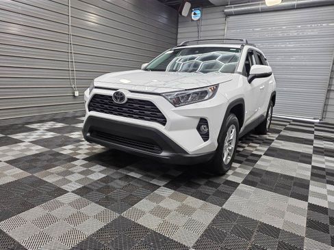 Used 2020 Toyota RAV4 XLE w/ Convenience Package AWD/4WD image 45