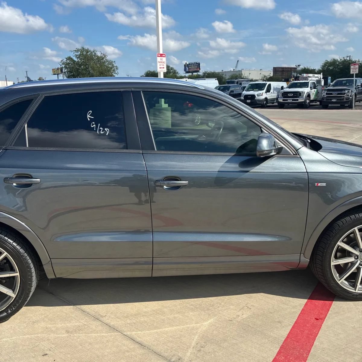 Used 2018 Audi Q3 2.0T Premium w/ Convenience Package AWD/4WD image 11