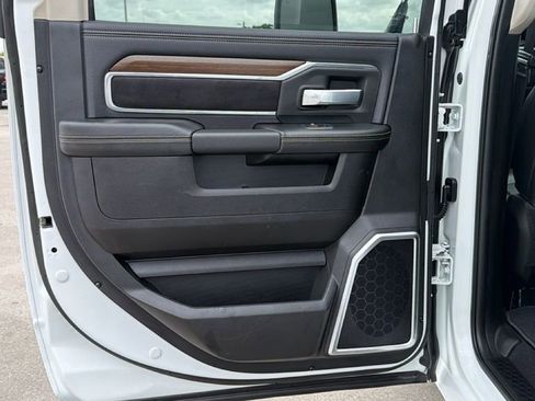 Used 2024 RAM 2500 Laramie image 25