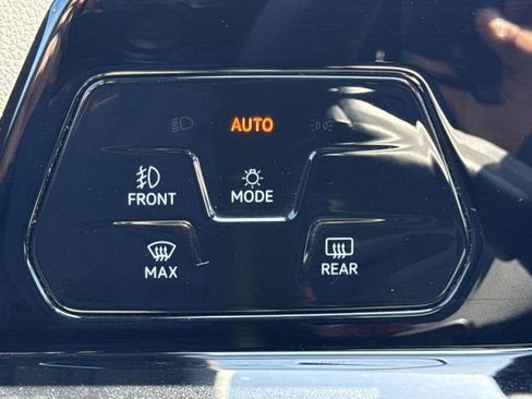 Certified 2024 Volkswagen GTI S FWD image 17