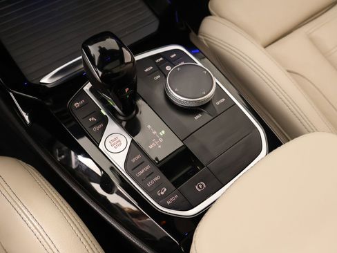 Used 2022 BMW X3 xDrive30i w/ M Sport Package AWD/4WD image 9