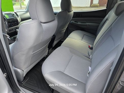 Used 2012 Toyota Tacoma 4x4 Double Cab w/ TRD Off-Road Pkg image 14