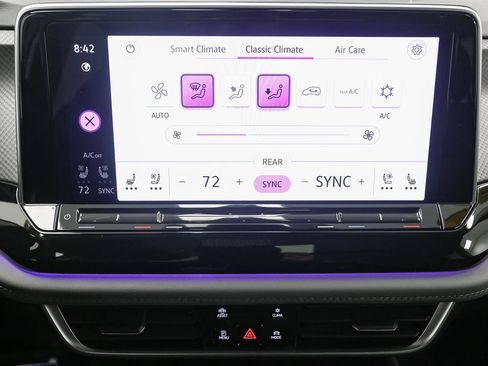 Certified 2025 Volkswagen Atlas Peak Edition SE image 33