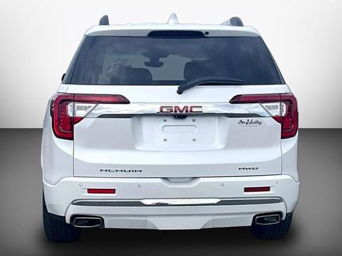 Used 2022 GMC Acadia Denali w/ Denali Ultimate Package AWD/4WD image 4