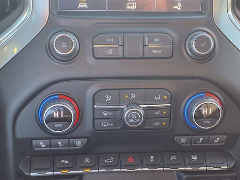 Used 2021 Chevrolet Silverado 1500 LTZ image 6