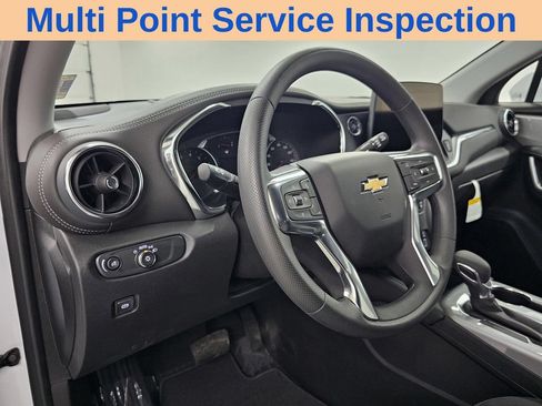 Used 2026 Chevrolet Blazer LT FWD image 11
