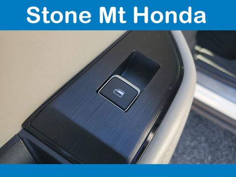 Used 2023 Nissan Rogue SL w/ SL Premium Package FWD image 15