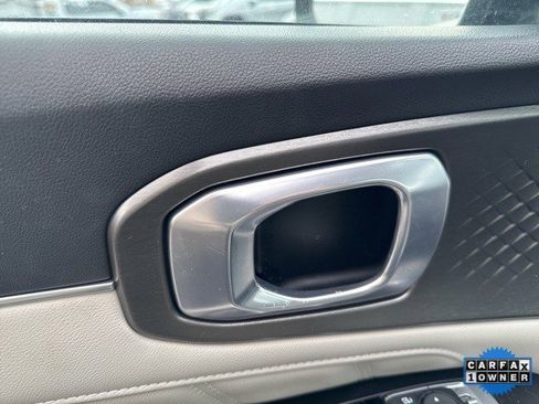 Used 2022 Kia Sorento SX image 17