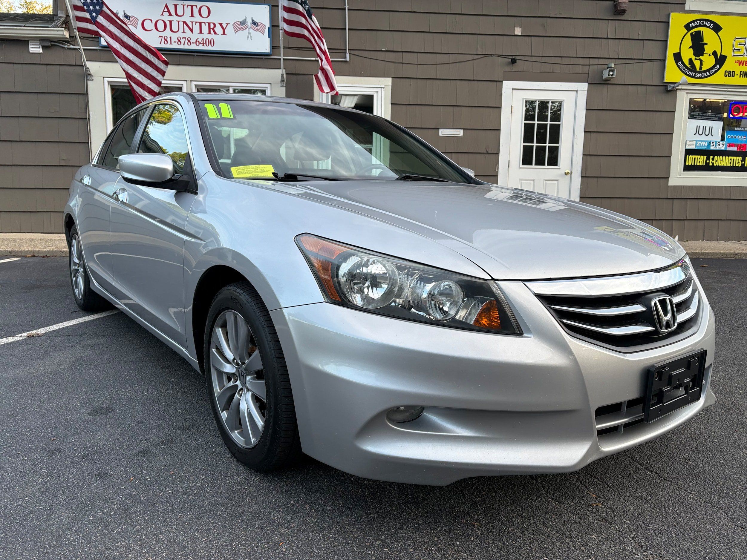 Used 2011 Honda Accord EX-L image 3