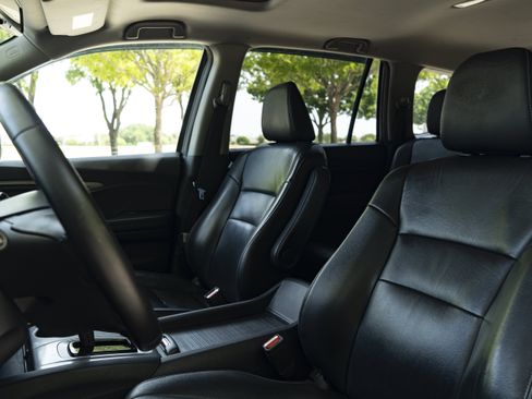 Used 2017 Honda Pilot EX-L image 17