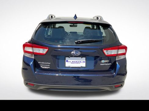 Used 2019 Subaru Impreza 2.0i Premium w/ Popular Package #2 AWD/4WD image 12