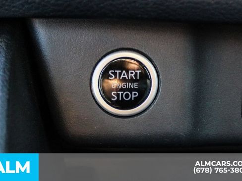 Used 2022 Nissan Rogue SV FWD image 26