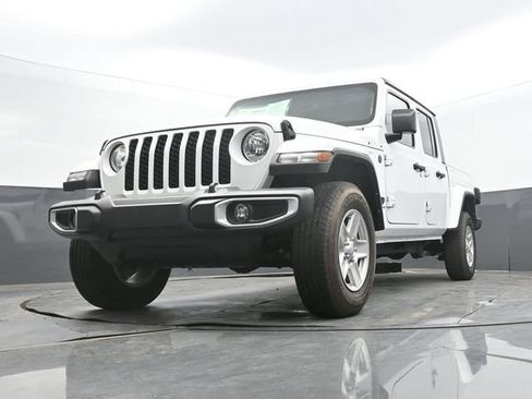 Used 2022 Jeep Gladiator Sport AWD/4WD image 51