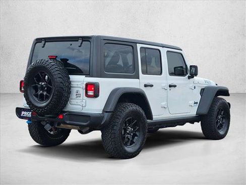 Used 2024 Jeep Wrangler Willys image 5