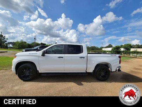 Used 2024 Chevrolet Silverado 1500 Custom AWD/4WD image 2